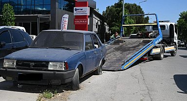 Manisa'nın sokakları atıl ve hurda araçlardan temizleniyor