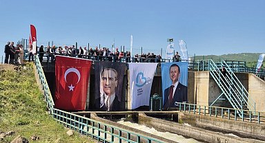 Manyas Barajı'nda kapaklar açıldı, kanallara su verilmeye başlandı