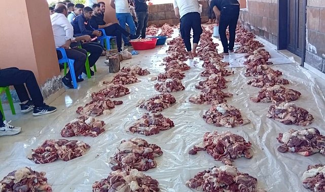 Mardin'de imece usulü kesilen 1 ton kurban eti, 100 aileye dağıtıldı