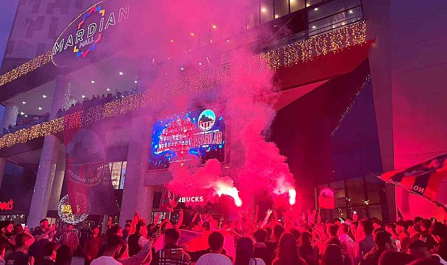 Mardin'de şampiyonluk gecesinin adresi Mardian Mall oldu