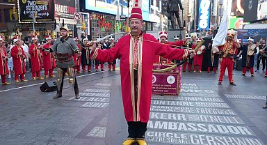 Mehter Takımı New York'un Times Meydanı'nda büyük ilgi gördü