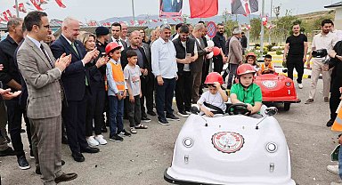 Menemen'de çocuklar için trafik eğitim parkuru açıldı