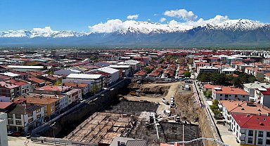 Merkez Çarşısı Dönüşüm Projesi 2027'ye hazırlanıyor