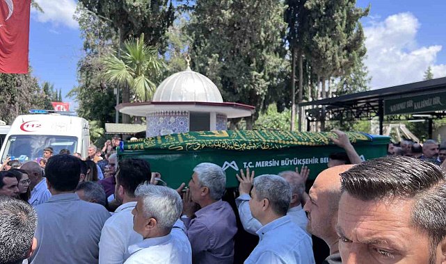 Mersin'deki vahşette hayatını kaybedenlerin cenaze namazı kılındı