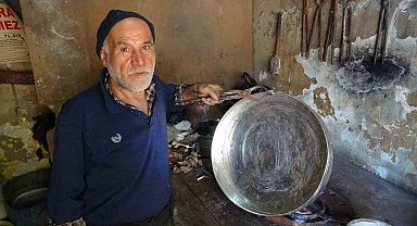 Meslekte 55 yılı geride bıraktı: Şimdi yetiştirecek çırak bulamıyor