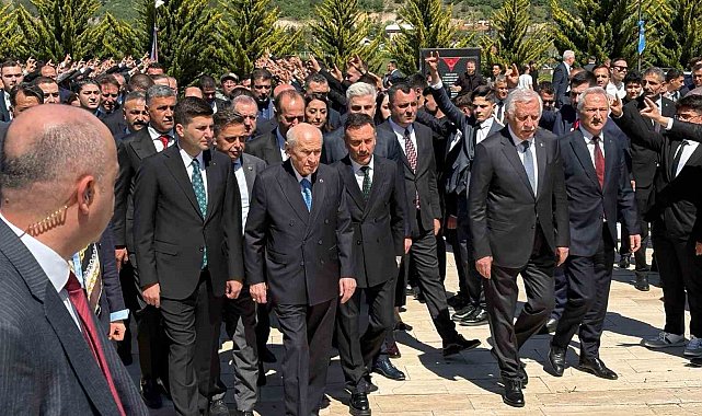 MHP Genel Başkanı Bahçeli, Ülkücü Şehitler Anıtı'nı ziyaret etti
