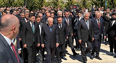 MHP Genel Başkanı Bahçeli, Ülkücü Şehitler Anıtı'nı ziyaret etti