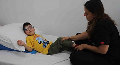 Minik Metehan, Hatay Büyükşehir Belediyesinin desteğiyle ayağa kalktı
