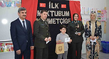 Minik öğrencilerden Mehmetçiğe duygu dolu mektuplar