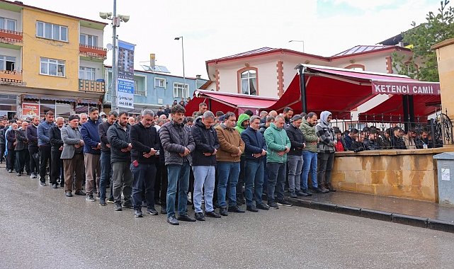 Motosiklet kazasında hayatını kaybeden genç son yolculuğuna uğurlandı