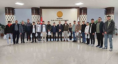Müdür Yılmaz, Bitlisli öğrencileri ağırladı