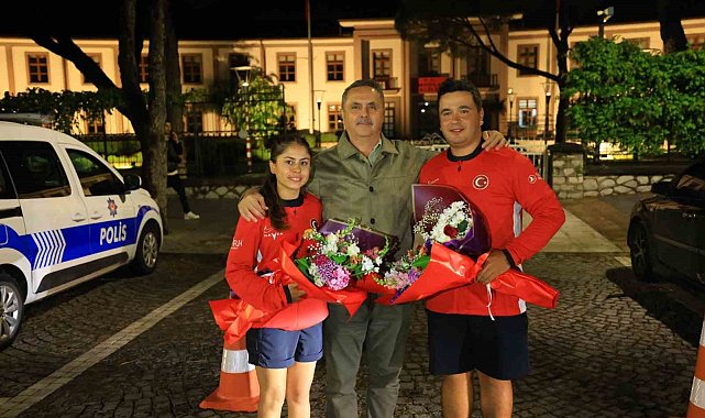 Muğla'da şampiyonlara görkemli karşılama