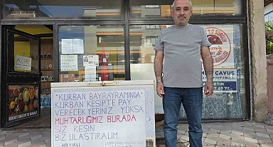 Muhtar Çetin, hayırseverler ve ihtiyaç sahipleri arasında köprü oldu