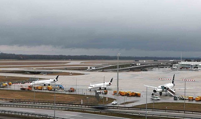 Münih Havalimanı'nda İHA alarmı: Uçuşlar durduruldu