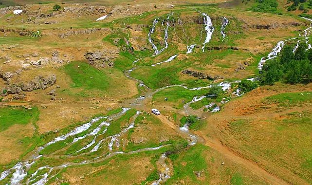 Munzur Dağları'nın eteklerinde serin rota