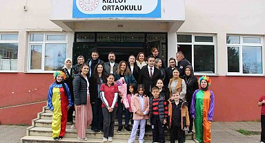 MYO'nun Bir Kitap Bir Gülümseme kampanyası kalplere dokundu