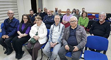 Nazilli'de ünlü şair ve yazar Akova konuşuldu