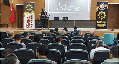 Niğde'de polisten narkotikle mücadelede bilgilendirme çalışmaları