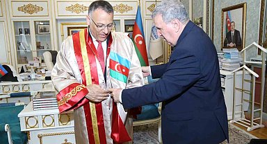 Nobel ödüllü Aziz Sancar'ın ardından Rektör Gürel'e de fahri profesörlük unvanı verildi