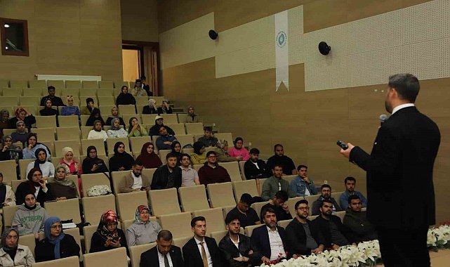 NÖHÜ'de 'Vakıf Kuran Kadınlar' anlatıldı