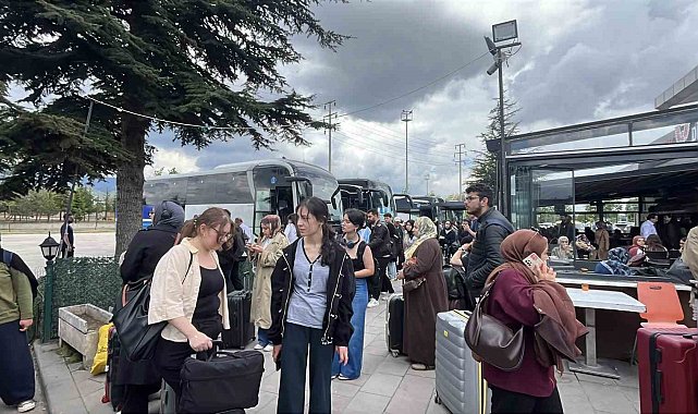Öğrenciler Bolu Otogarı'nda yoğunluk oluşturdu