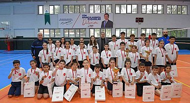 Osmangazi Belediyespor'dan badmintonda tarihi başarı