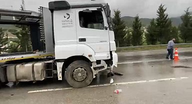 Osmaniye'de tır yağmurda savruldu
