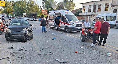 Otomobille çarpışan ATV'nin sürücüsü yaralandı