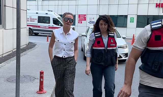Oyuncu Serenay Sarıkaya sağlık kontrolünden geçirildi