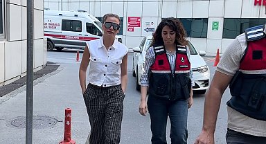 Oyuncu Serenay Sarıkaya sağlık kontrolünden geçirildi