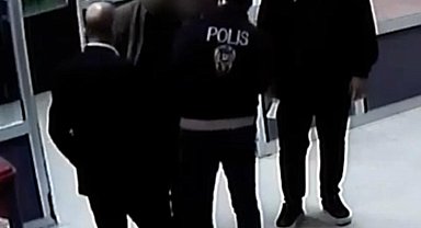 Özel düzenekle ehliyet sınavıra girmeye hazırlanan 2 kişi yakalandı