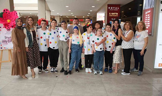 Özel öğrencilerin eserleri beğeni topladı
