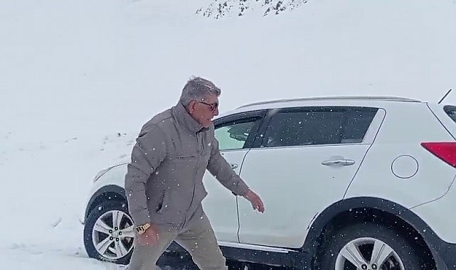 Palandöken geçidinde kar ve tipi etkili oluyor