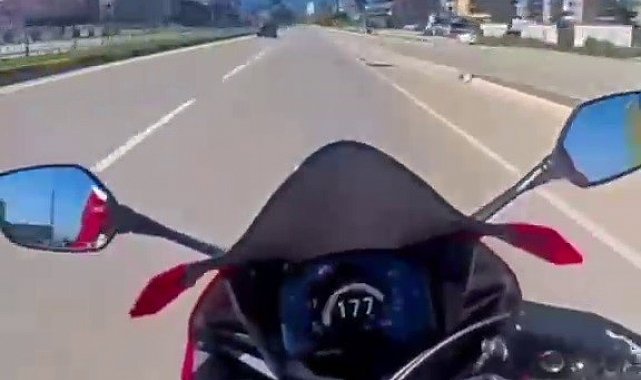 Paylaşım uğruna akan trafikte 177 kilometre hız yapan sürücüye 55 bin TL ceza