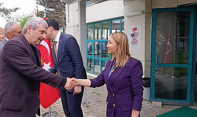 Pazaryeri'nde bayramlaşma coşkusu