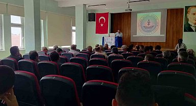 Pazaryeri'nde muhtarlara hizmet içi eğitim hamlesi