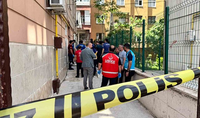 Pencere temizlerken 5'inci kattan düşen kadın hayatını kaybetti