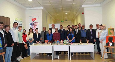 Pınarhisar'da "Teras Kitap Kafe" törenle açıldı