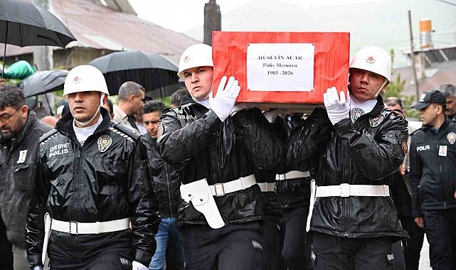 Polis memuru kalbine yenik düştü