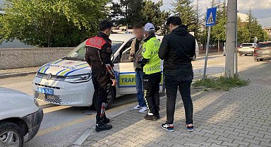 Polise ehliyetsiz yakalanan sürücü 1.32 promil alkollü çıktı