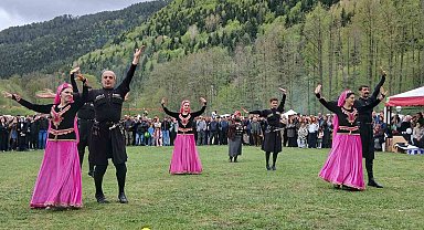 Posof'ta 19 Mayıs coşkusu: Gençlerin gösterileri nefes kesti