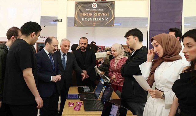 Proje zirvesine yoğun ilgi