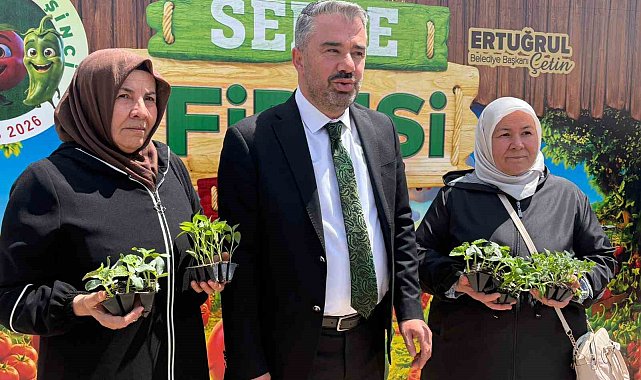 Pursaklar'da 3 bin 500 vatandaşa ata tohumu fideler dağıtıldı