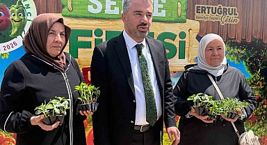 Pursaklar'da 3 bin 500 vatandaşa ata tohumu fideler dağıtıldı