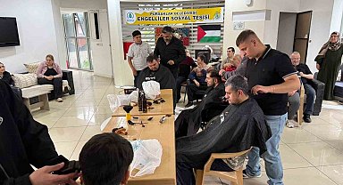 Pursaklar'da yüzler bayram tıraşıyla gülüyor