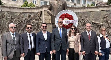 Püsküllü: "Eczacılar, ilacın güvenli, etkili ve bilinçli kullanımında sağlık sisteminin vazgeçilmez bir parçasıdır"