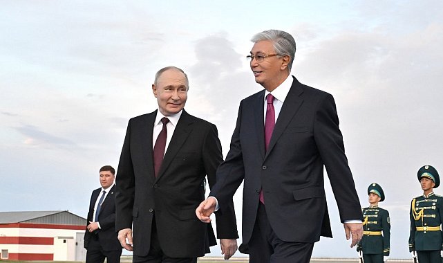 Putin resmi ziyaret için Kazakistan'da