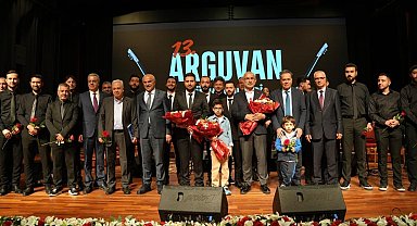 "13. Arguvan Türkü Günleri" konseri büyük ilgi gördü