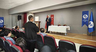Rektör Elmastaş'tan Ercişli öğrencilerle kariyer planlaması söyleşisi