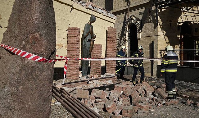 Rusya, Ukrayna'ya balistik füze ve İHA ile saldırdı: 4 ölü, 69 yaralı